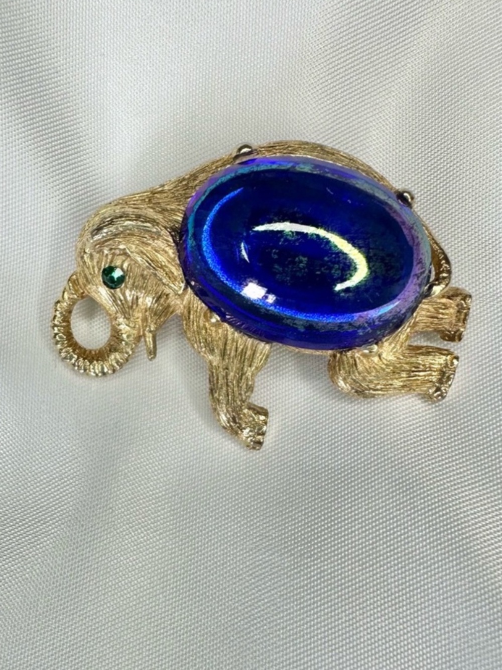 Vintage Gold Tone Elephant Brooch Blue Art Glass Cabochon Green Eye Pin